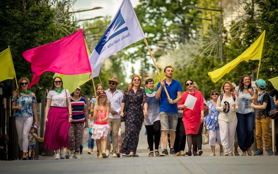 BŪKITE DRĄSIOS ŠIRDIES – Sekminių šventė, Šiauliai 2019 (Video)