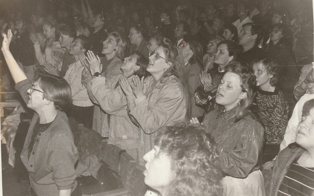 Nuotraukos iš bažnyčios paskelbimo 1991 m. vasario 24 d.